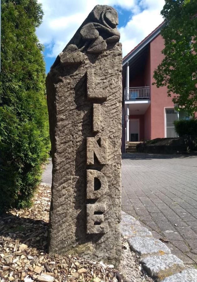 Gasthaus Linde Hotel Ingelfingen Exterior photo